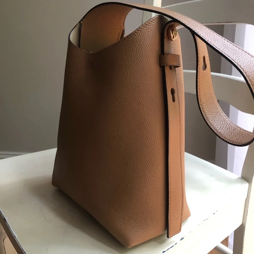 Tory Burch Small Hobo Bag in Tiramisu.